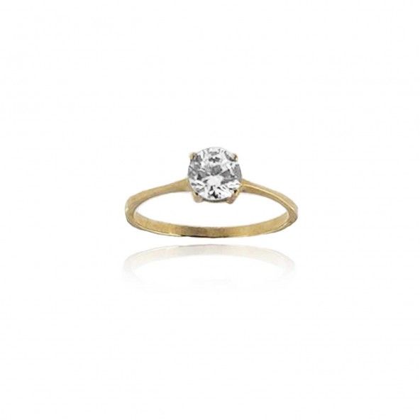 375/1000 Gold Solitaire Ring