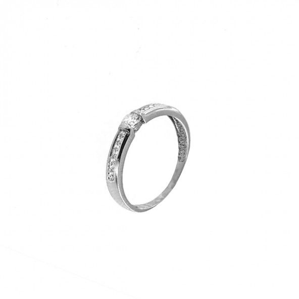 375/1000 White Gold Ring with Zirconium Stones